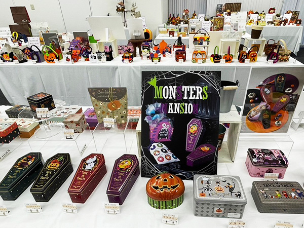 ハロウィン関連商品の展示会の様子